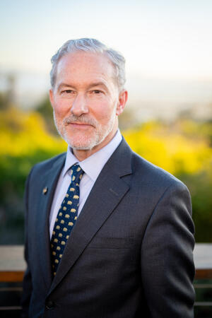 Photo of Chancellor Rich Lyons
